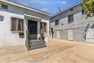 1237 E 76th, Los Angeles, CA 90001 - Photo 12