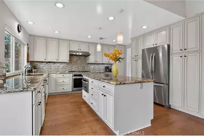 18590 Calle Vista Circle, Porter Ranch, CA 91326 - Photo 10