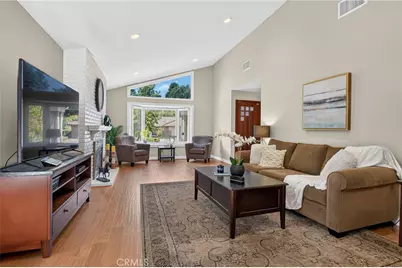18590 Calle Vista Circle, Porter Ranch, CA 91326 - Photo 4