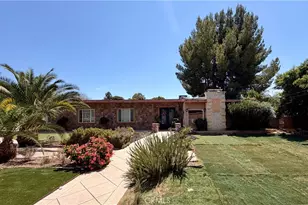 15314 Cobalt, Sylmar, CA 91342 - Photo 2