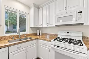 26105 Rainbow Glen Dr, Newhall, CA 91321 - Photo 12