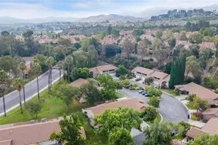 26105 Rainbow Glen Dr, Newhall, CA 91321 - Photo 40