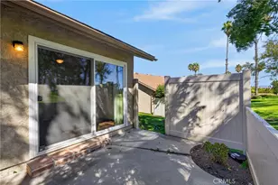 26105 Rainbow Glen Dr, Newhall, CA 91321 - Photo 22