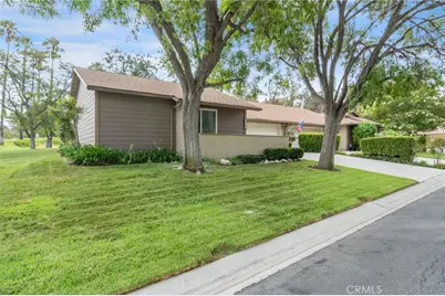 26105 Rainbow Glen Drive, Newhall, CA 91321 - Photo 4