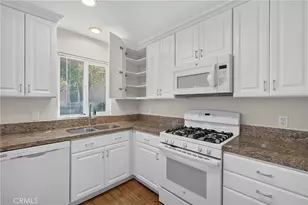 26105 Rainbow Glen Dr, Newhall, CA 91321 - Photo 8