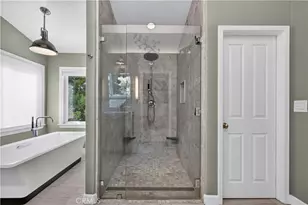 21658 Canyon Heights Cir, Saugus, CA 91390 - Photo 42