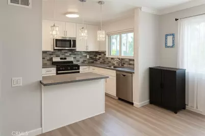 6301 Coldwater Canyon #22, North Hollywood, CA 91606 - Photo 2