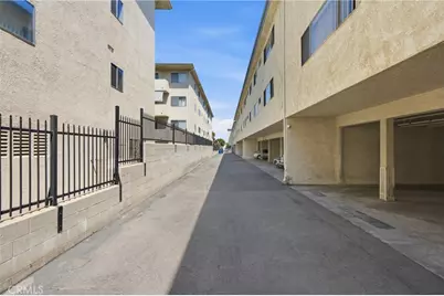 5354 Lindley Avenue #209, Encino, CA 91316 - Photo 34