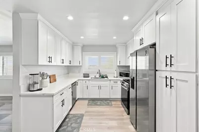 5354 Lindley Avenue #209, Encino, CA 91316 - Photo 16