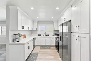 5354 Lindley Ave, Encino, CA 91316 - Photo 16