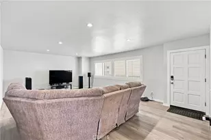 5354 Lindley Ave, Encino, CA 91316 - Photo 8