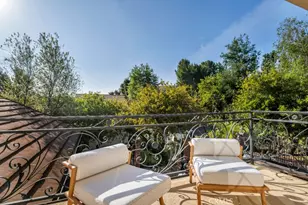4200 Gayle Dr, Tarzana, CA 91356 - Photo 38