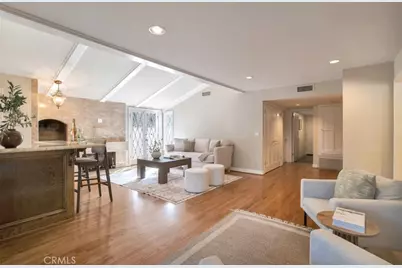 4200 Gayle Drive, Tarzana, CA 91356 - Photo 14