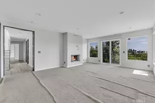 5096 Llano Dr, Woodland Hills, CA 91364 - Photo 32