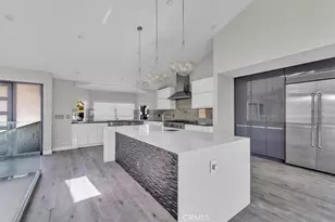5096 Llano Dr, Woodland Hills, CA 91364 - Photo 16