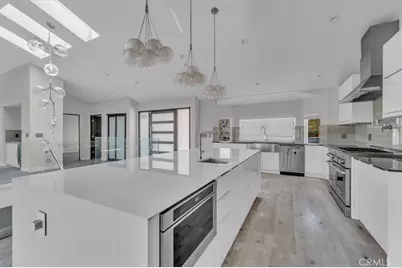 5096 Llano Drive, Woodland Hills, CA 91364 - Photo 18