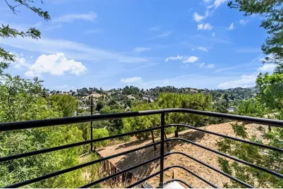5096 Llano Drive, Woodland Hills, CA 91364 - Photo 58