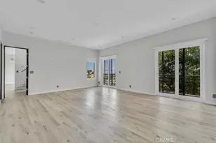 5096 Llano Dr, Woodland Hills, CA 91364 - Photo 52