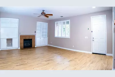 27469 Coldwater, Valencia, CA 91354 - Photo 4