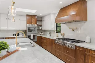 23925 Crosson Dr, Woodland Hills, CA 91367 - Photo 20