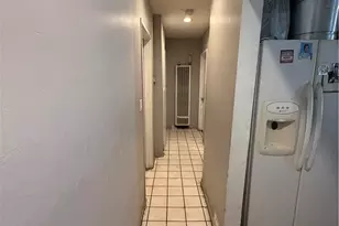 10471 El Dorado, Los Angeles, CA 91331 - Photo 12
