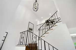 5655 Ramara Ave, Woodland Hills, CA 91367 - Photo 18