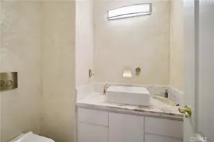 10659 Bloomfield St, Toluca Lake, CA 91602 - Photo 14
