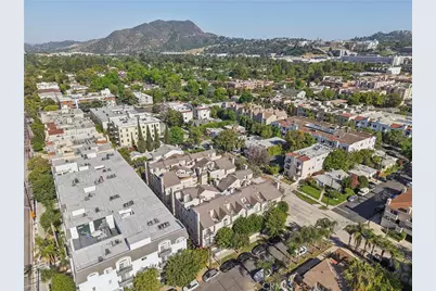 10659 Bloomfield Street, Toluca Lake, CA 91602 - Photo 46