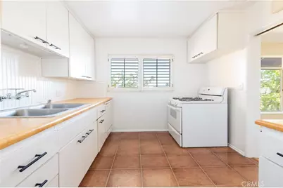 1615 N Laurel Avenue #203, Los Angeles, CA 90046 - Photo 12