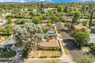 23728 Bessemer St, Woodland Hills, CA 91367 - Photo 28