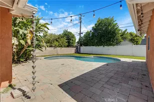 23728 Bessemer St, Woodland Hills, CA 91367 - Photo 24