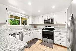 308 Swan Ct, Bakersfield, CA 93309 - Photo 14