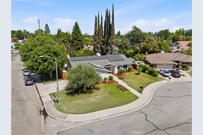 308 Swan Court, Bakersfield, CA 93309 - Photo 2