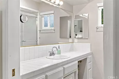 308 Swan Court, Bakersfield, CA 93309 - Photo 20