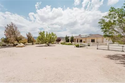 9753 Elizabeth Lake Road, Leona Valley, CA 93551 - Photo 10