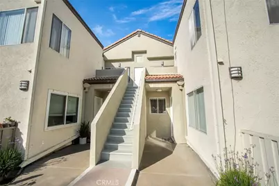 21203 Trumpet, Newhall, CA 91321 - Photo 6