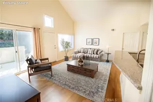 21203 Trumpet, Newhall, CA 91321 - Photo 4
