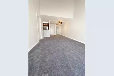 5520 Owensmouth #311, Woodland Hills, CA 91367 - Photo 12