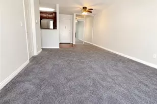 5520 Owensmouth, Woodland Hills, CA 91367 - Photo 12