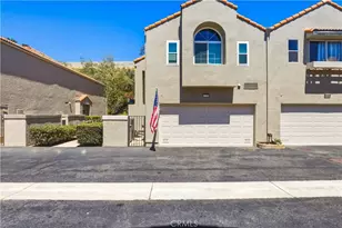 22229 Shadow Valley, Chatsworth, CA 91311 - Photo 2