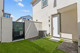 27012 Trail View Ln., Valencia, CA 91381 - Photo 42