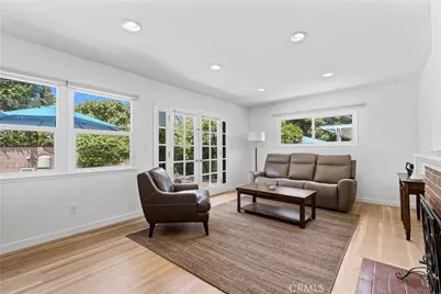 6319 Aura Avenue, Tarzana, CA 91335 - Photo 2