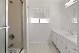 19100 Castlebay Ln, Porter Ranch, CA 91326 - Photo 40
