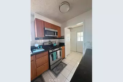 8233 Fallbrook, Los Angeles, CA 91304 - Photo 2