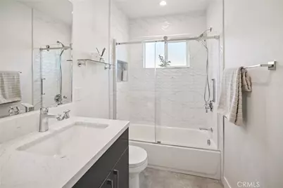 8434 Oakdale Avenue, Winnetka, CA 91306 - Photo 16