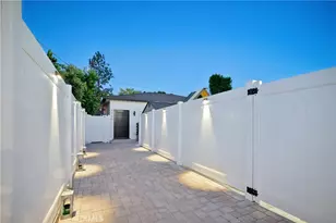 8434 Oakdale Ave, Winnetka, CA 91306 - Photo 32