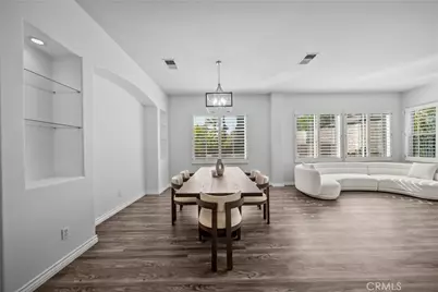 28251 Infinity, Saugus, CA 91390 - Photo 4