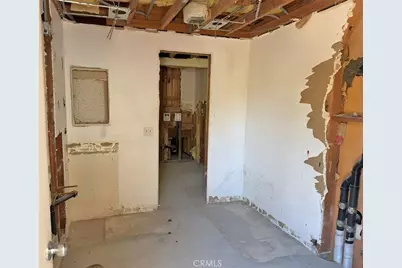 11833 Preston Trails Avenue, Porter Ranch, CA 91326 - Photo 2
