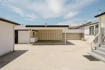 10826 Roscoe Boulevard, Los Angeles, CA 91352 - Photo 38