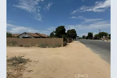 1610 W Ave L, Lancaster, CA 93543 - Photo 6